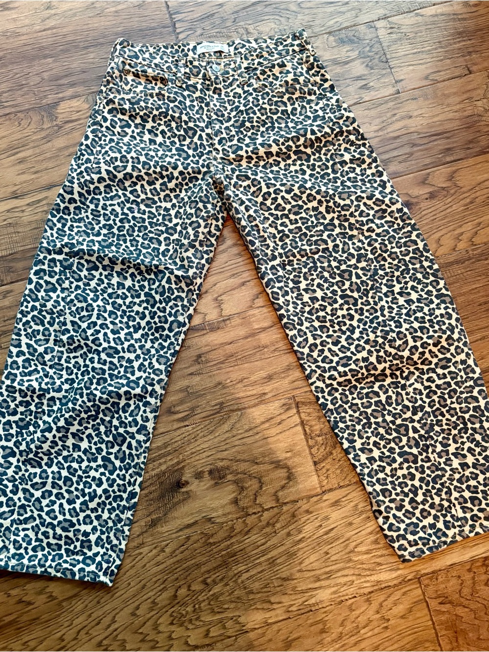 Abercrombie & Fitch Leopard Print Barrel Pants - Beige & Black